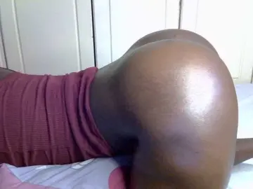 Desirdoll23  live sex cam