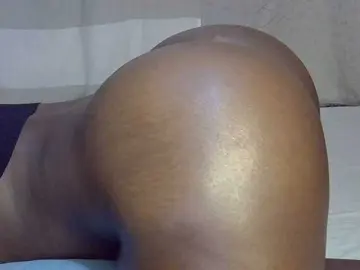 Desirdoll23  live sex cam