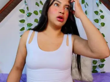 Lucia-sweeet  live sex cam