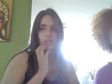 Fenix-en-el-pecho  live sex cam