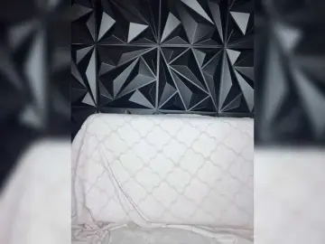 LYLAtop  live sex cam