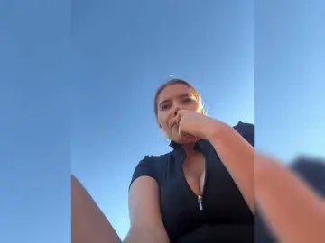 LYLAtop  live sex cam