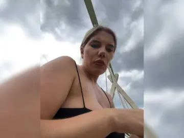 LYLAtop  live sex cam