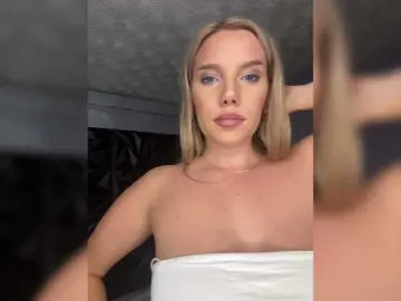 LYLAtop  live sex cam