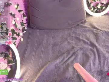 Page-Lewis  live sex cam
