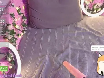 Page-Lewis  live sex cam
