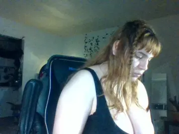 Bustyprincessleila  live sex cam