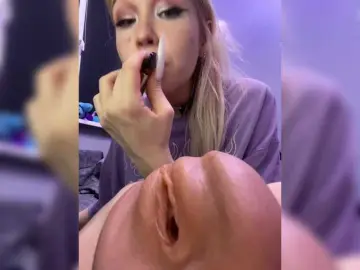 Freakfarm  live sex cam