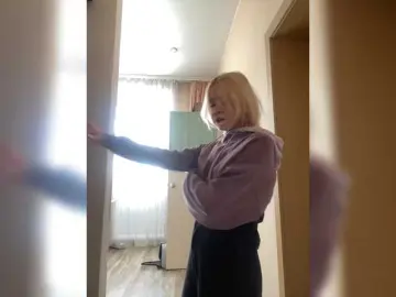 Freakfarm  live sex cam