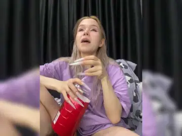 Freakfarm  live sex cam