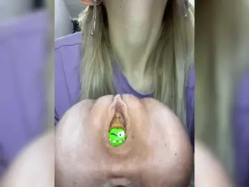 Freakfarm  live sex cam
