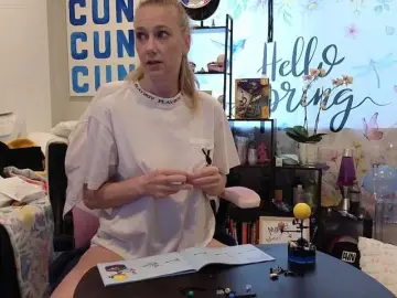 Sexyscienceteacher90  live sex cam