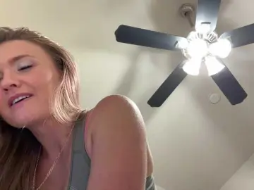 Energylovee  live sex cam