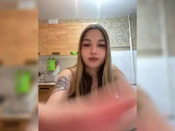 Karluusha  live sex cam
