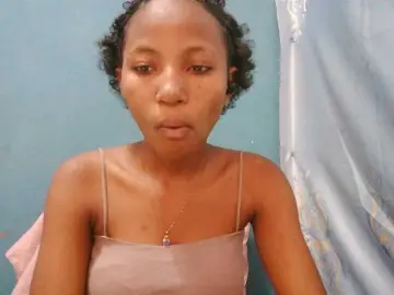 Sorayah1  live sex cam