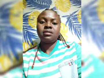 Larissad  live sex cam