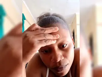 Petit-arana-1  live sex cam