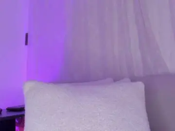 Cutte-hanna18  live sex cam