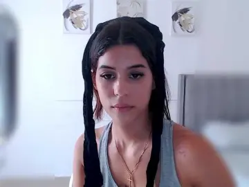 Lailaatyler  live sex cam