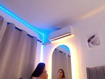 Lailaatyler  live sex cam