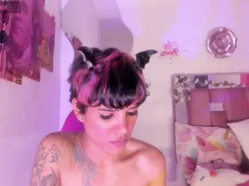 Marley-luna  live sex cam