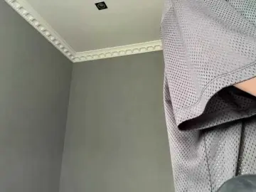 Tootightwiththong  live sex cam