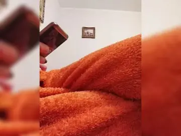 Ula2015  live sex cam