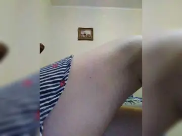 Ula2015  live sex cam