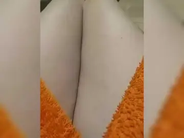 Ula2015  live sex cam