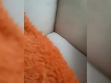 Ula2015  live sex cam