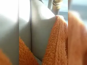Ula2015  live sex cam