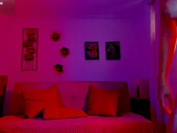 AlanaFox  live sex cam