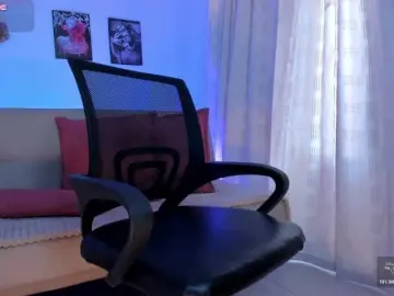 AlanaFox  live sex cam