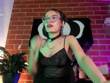 CurlyScarlett13  live sex cam