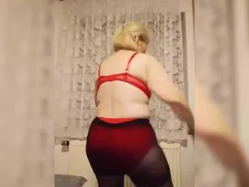 KASANDRABOLOSHKA  live sex cam