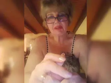 KASANDRABOLOSHKA  live sex cam