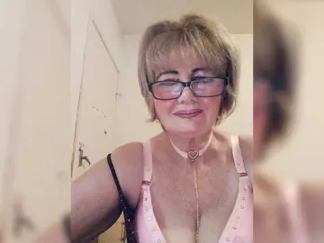 KASANDRABOLOSHKA  live sex cam