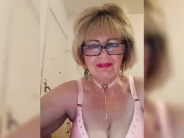 KASANDRABOLOSHKA  live sex cam