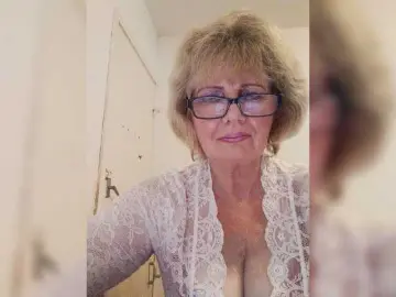 KASANDRABOLOSHKA  live sex cam