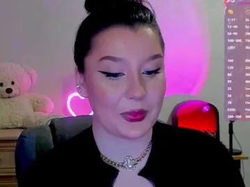 M-O-L-N-I-Y-A  live sex cam