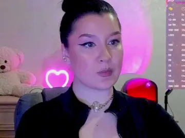 M-O-L-N-I-Y-A  live sex cam