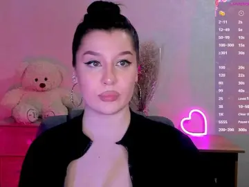 M-O-L-N-I-Y-A  live sex cam