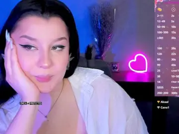 M-O-L-N-I-Y-A  live sex cam