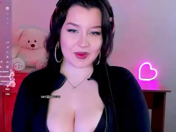 M-O-L-N-I-Y-A  live sex cam