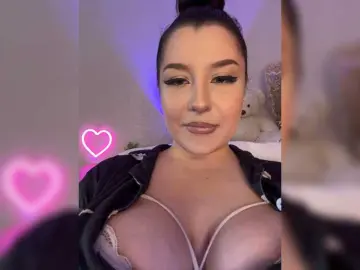 M-O-L-N-I-Y-A  live sex cam