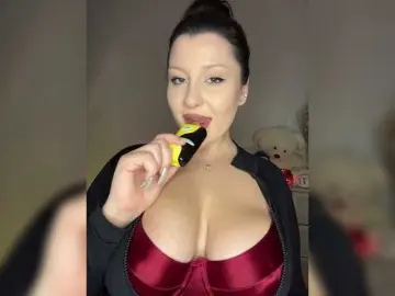 M-O-L-N-I-Y-A  live sex cam