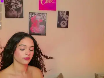 MaraVelvett-  live sex cam