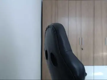 RoxanaMilf  live sex cam