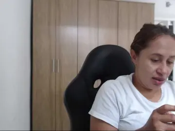 RoxanaMilf  live sex cam