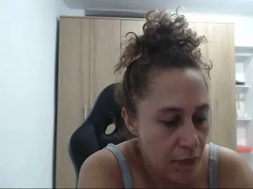 RoxanaMilf  live sex cam